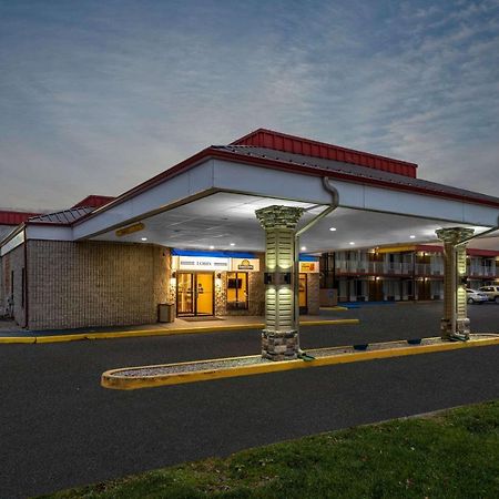 Super 8 By Wyndham Perrysburg-Toledo Hotel Luaran gambar