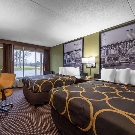 Super 8 By Wyndham Perrysburg-Toledo Hotel Luaran gambar