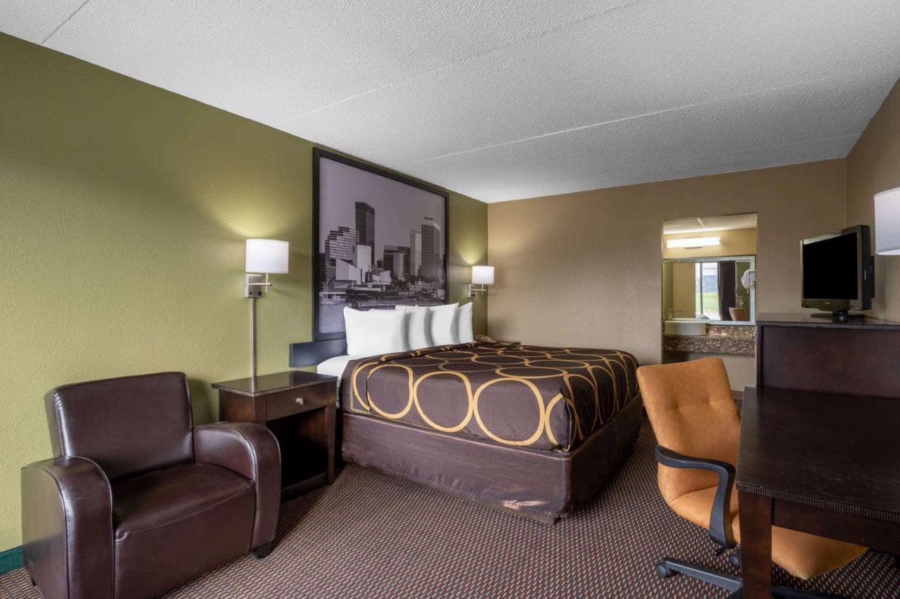 Super 8 By Wyndham Perrysburg-Toledo Hotel Luaran gambar