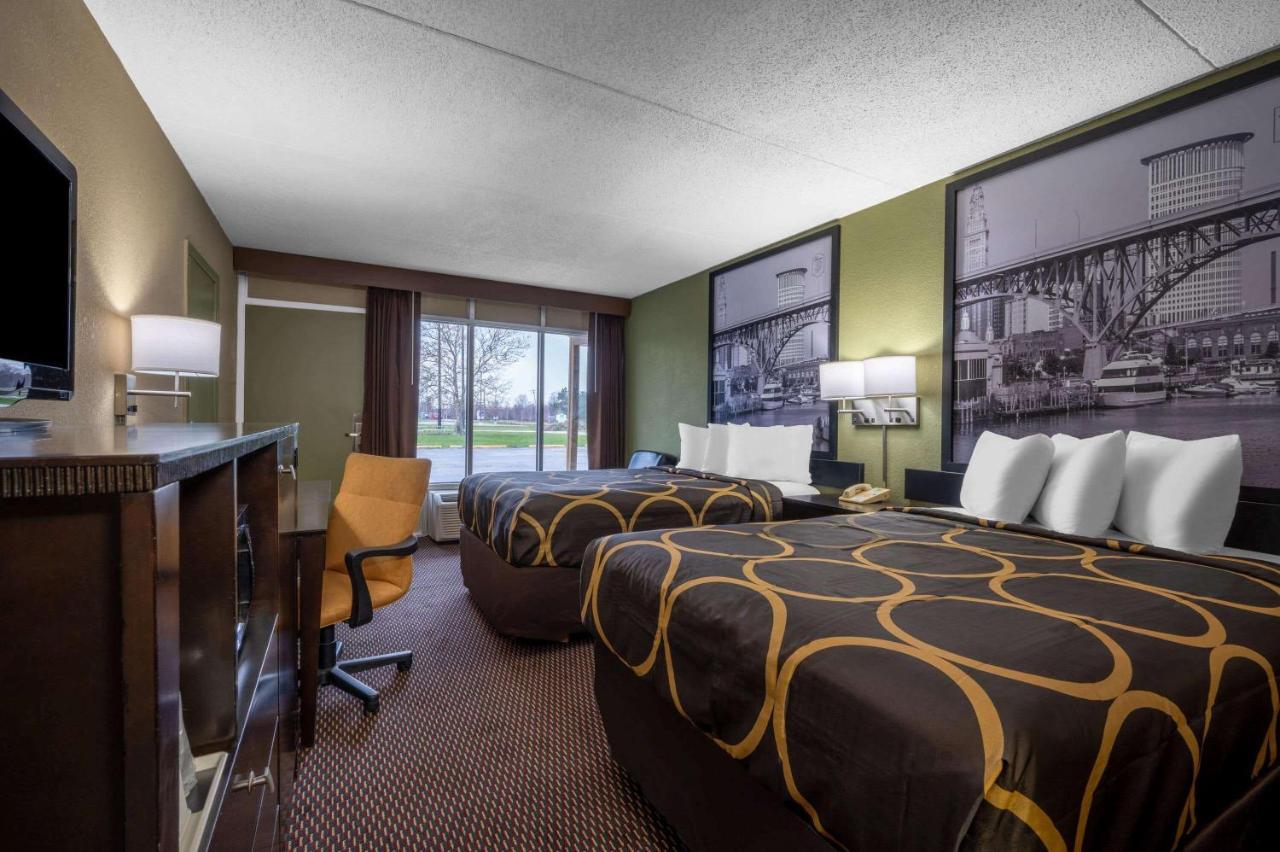 Super 8 By Wyndham Perrysburg-Toledo Hotel Luaran gambar