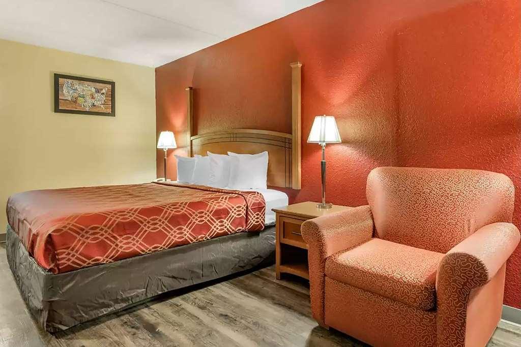Super 8 By Wyndham Perrysburg-Toledo Hotel Bilik gambar