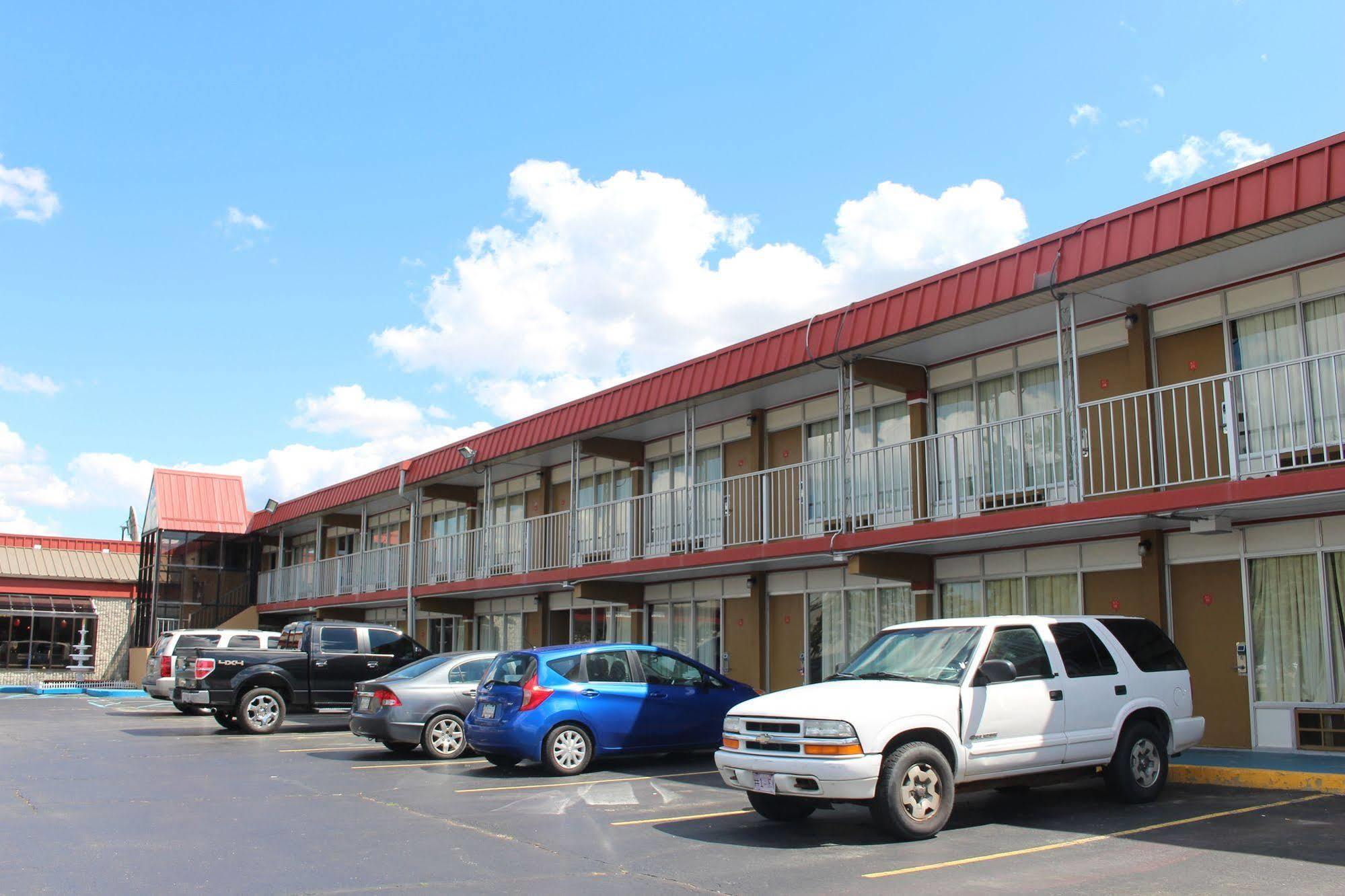 Super 8 By Wyndham Perrysburg-Toledo Hotel Luaran gambar