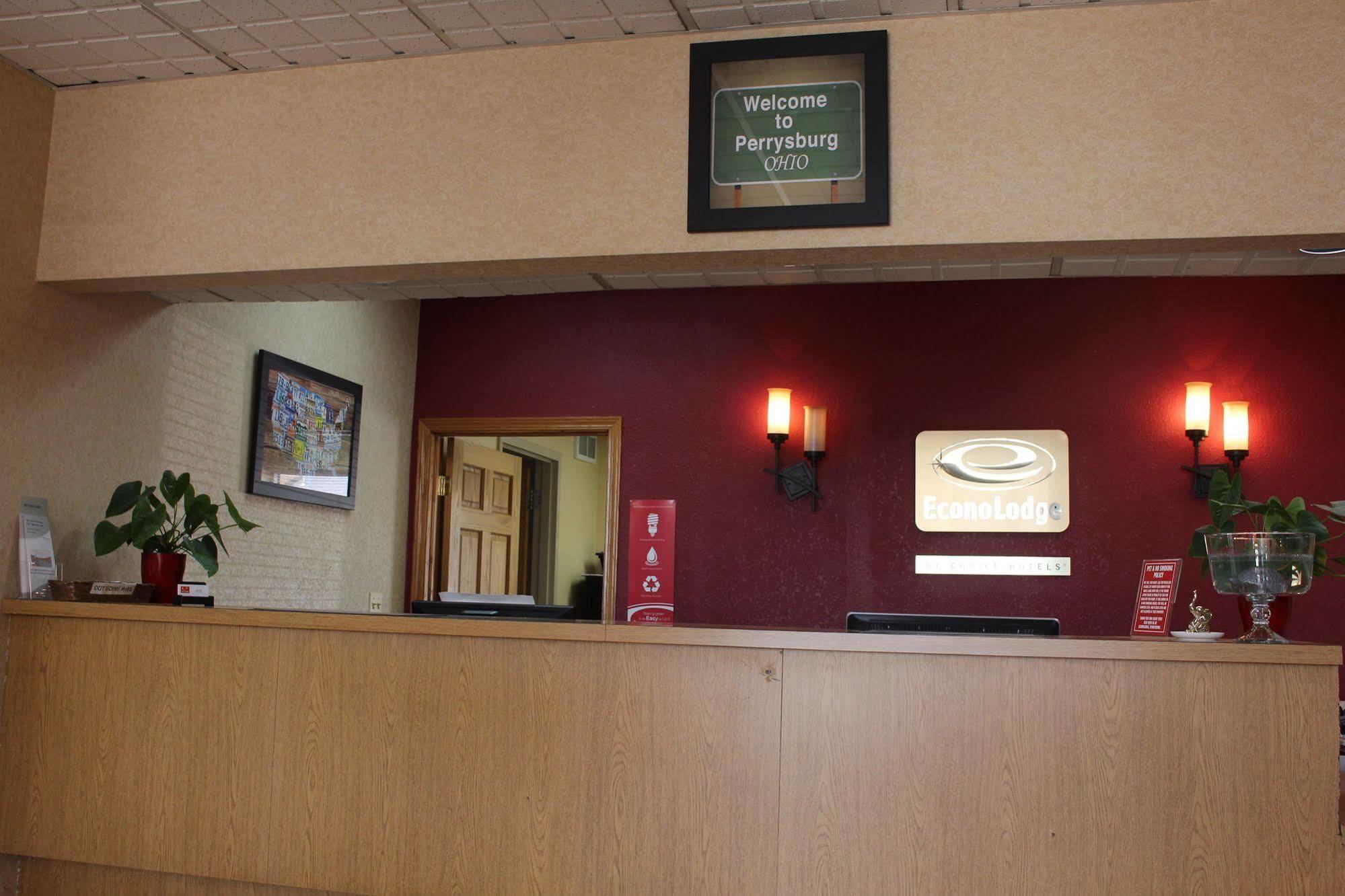 Super 8 By Wyndham Perrysburg-Toledo Hotel Luaran gambar