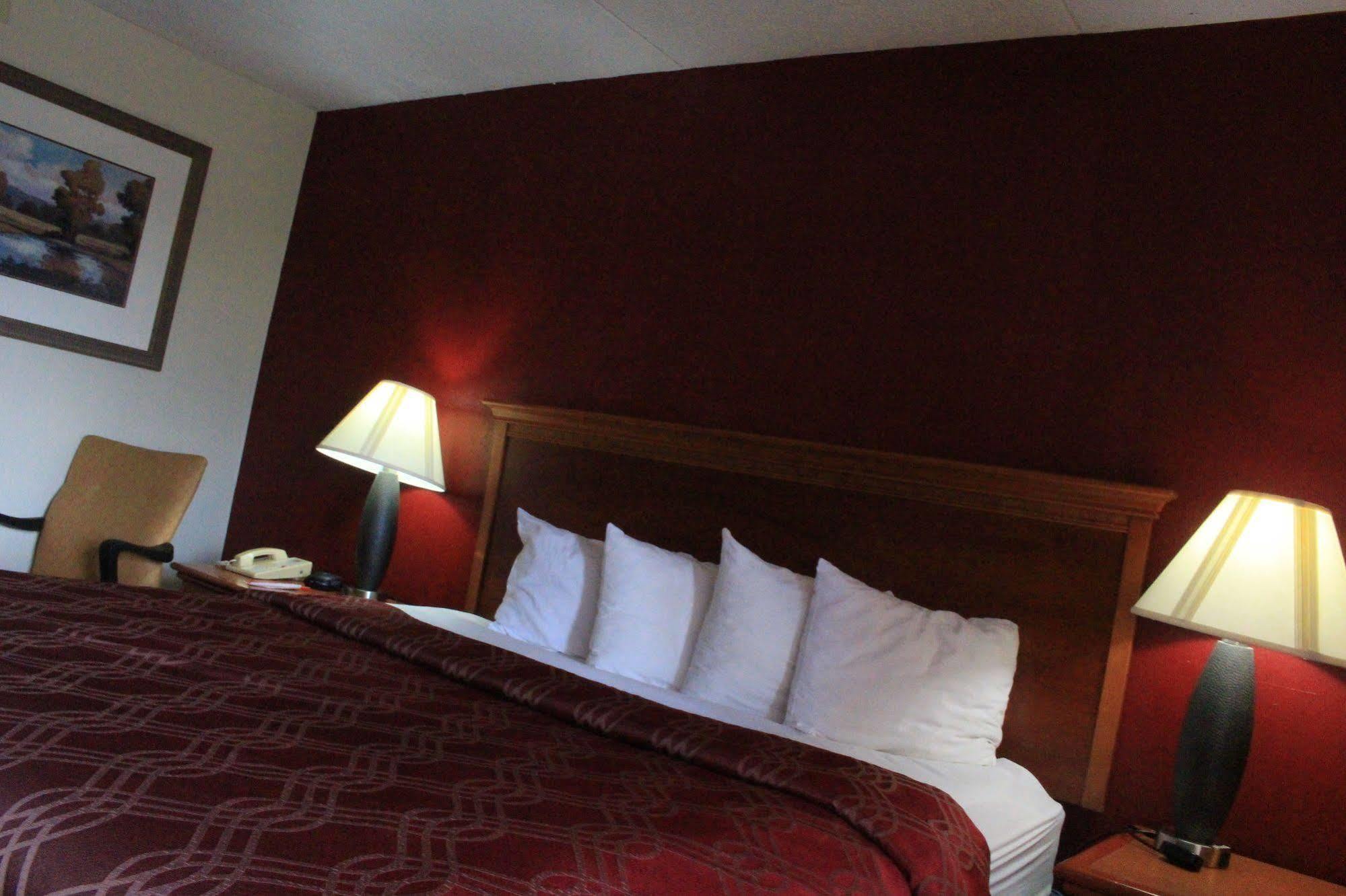 Super 8 By Wyndham Perrysburg-Toledo Hotel Luaran gambar