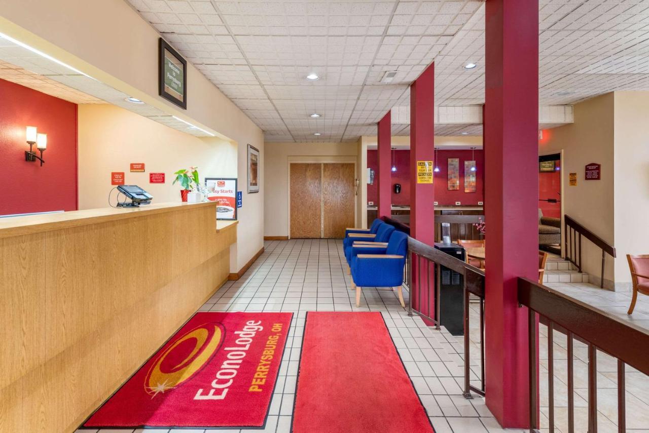 Super 8 By Wyndham Perrysburg-Toledo Hotel Luaran gambar